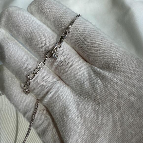 Nina Ricci Cube Pendant Necklace Rhodium Plated Pendant Swarovski Signed - Picture 4 of 9